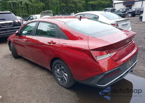 2024 Hyundai Elantra Sel z USA, uszkodzony, nr VIN KMHLM4DG0RU779059